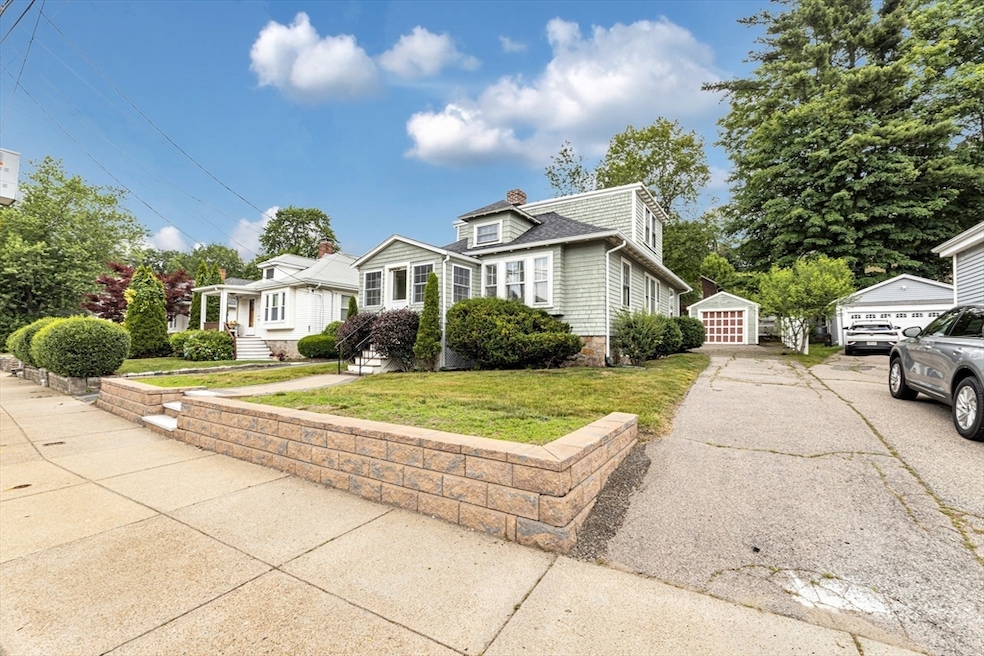 615 Lagrange St, West Roxbury, MA 02132 - photo 1