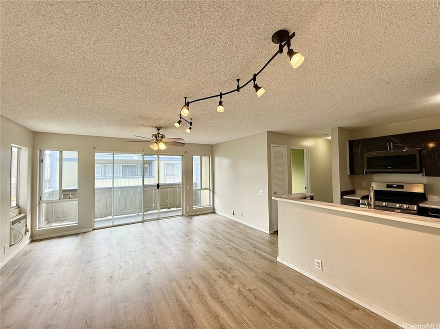 91-291 Hanapouli Cir unit 4, Ewa Beach, HI 96706 - photo 1