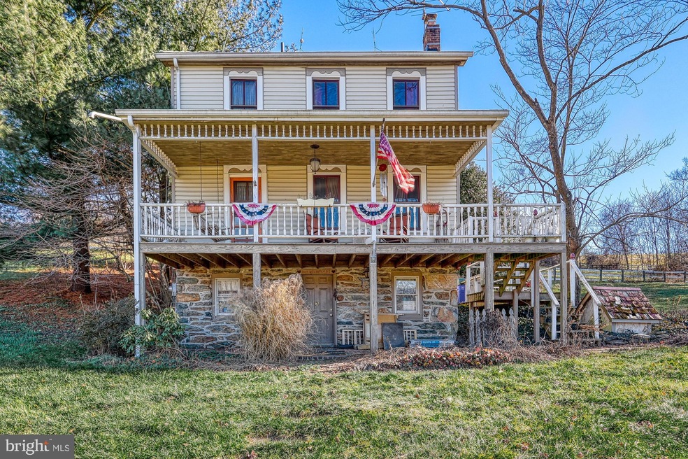 2578 Ridgeview Rd, Dallastown, PA 17313