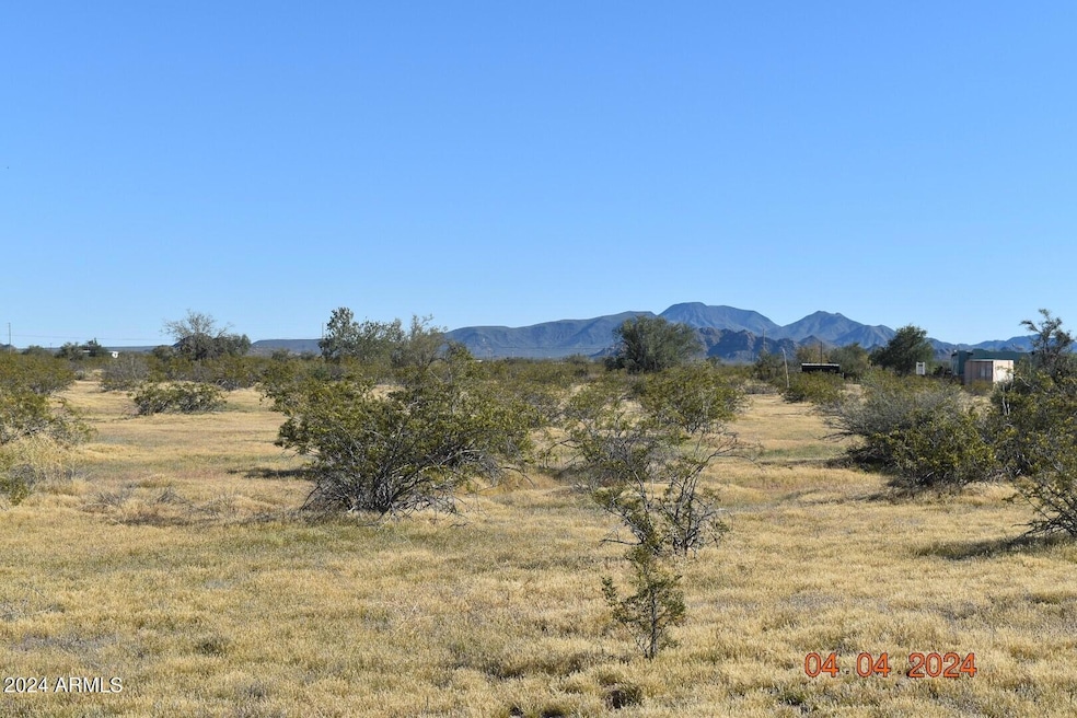 Organ pipe looking south