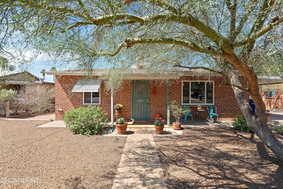 707 N Benton Ave, Tucson, AZ 85711 - photo 1