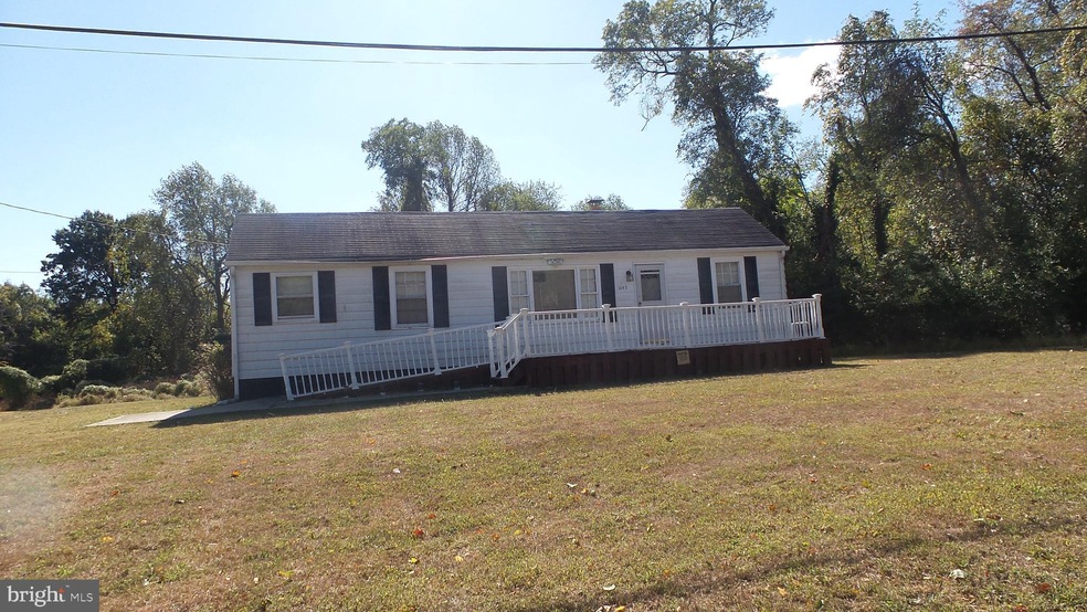 1049 Chesapeake Harbour Dr, Annapolis, MD 21403 - photo 1