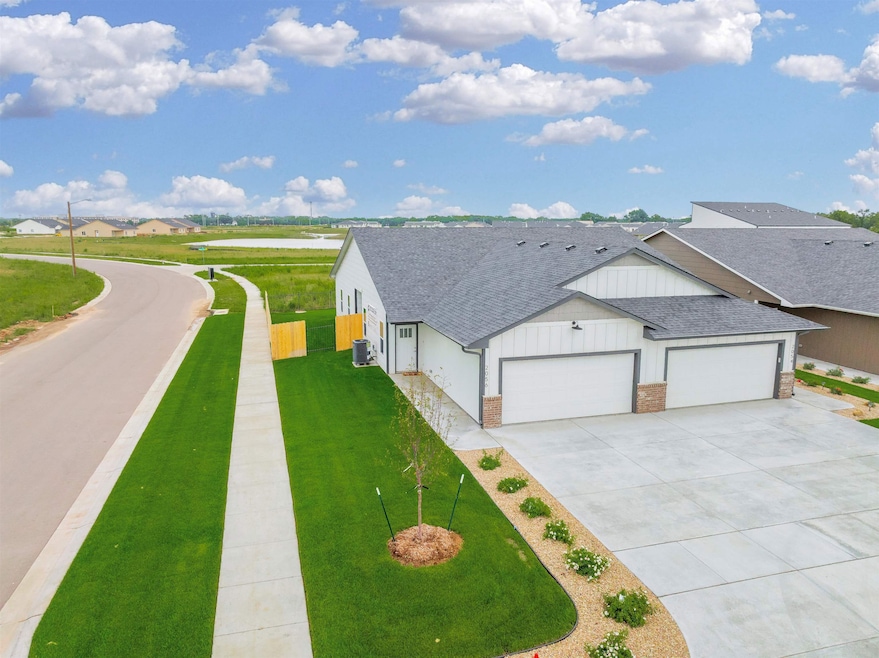 2023-2025 N Reece St, Goddard, KS 67052 - photo 1