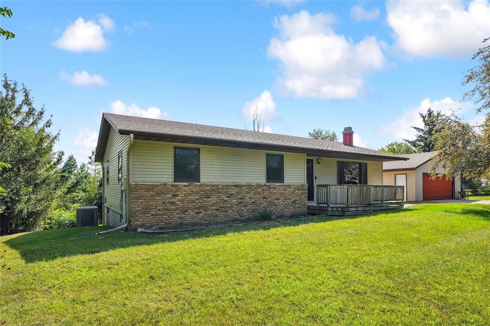 4848 W 48th St N, Newton, IA 50208 - photo 1