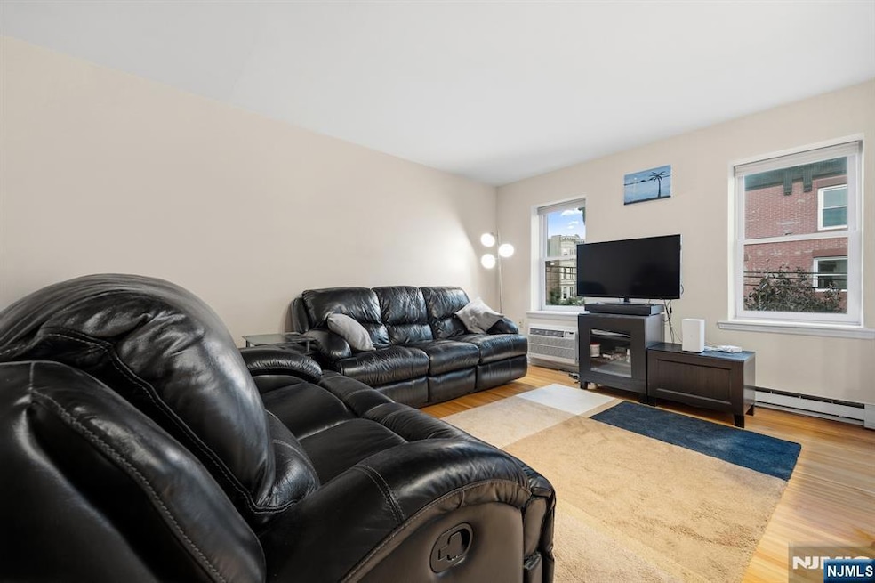 152 6th St unit 4, Hoboken, NJ 07030 - photo 1