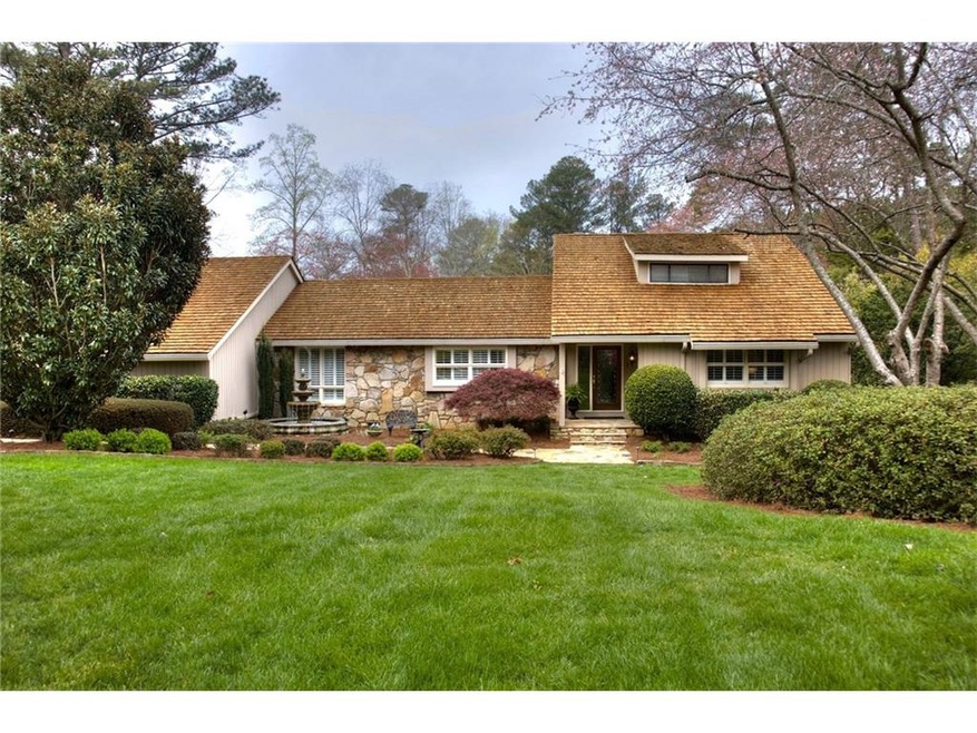 RESORT-STYLE LIVING HERE WITH THE SIX BEDROOMS AND