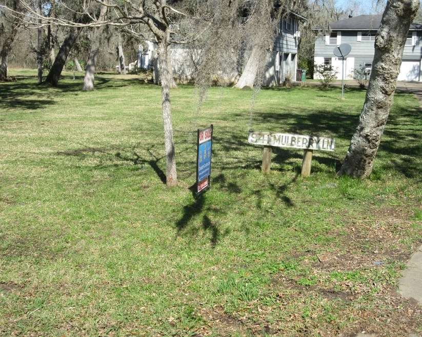 941 Mulberry Ln Units A B C D, Brazoria, TX 77422 - photo 1