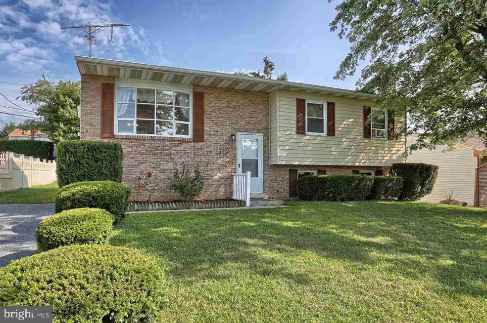 6230 Huntingdon St, Harrisburg, PA 17111 - photo 1