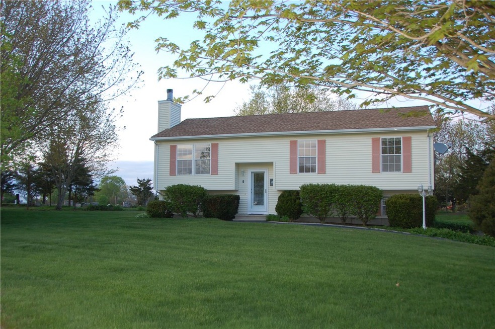 3 Rosemount Ln, Westerly, RI 02891 - photo 1