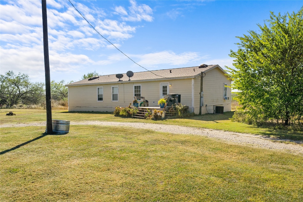 7041 NW County Road 2070, Barry, TX 75102 - photo 1