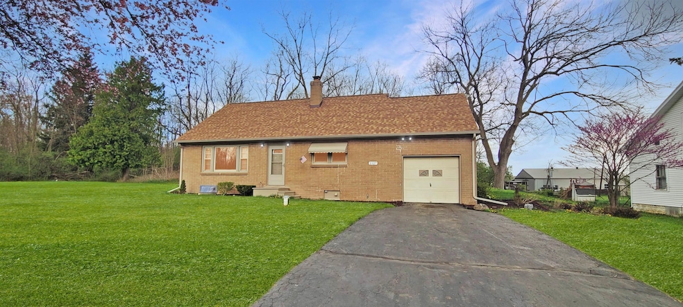 2127 E Coldwater Rd, Flint, MI 48505 - photo 1