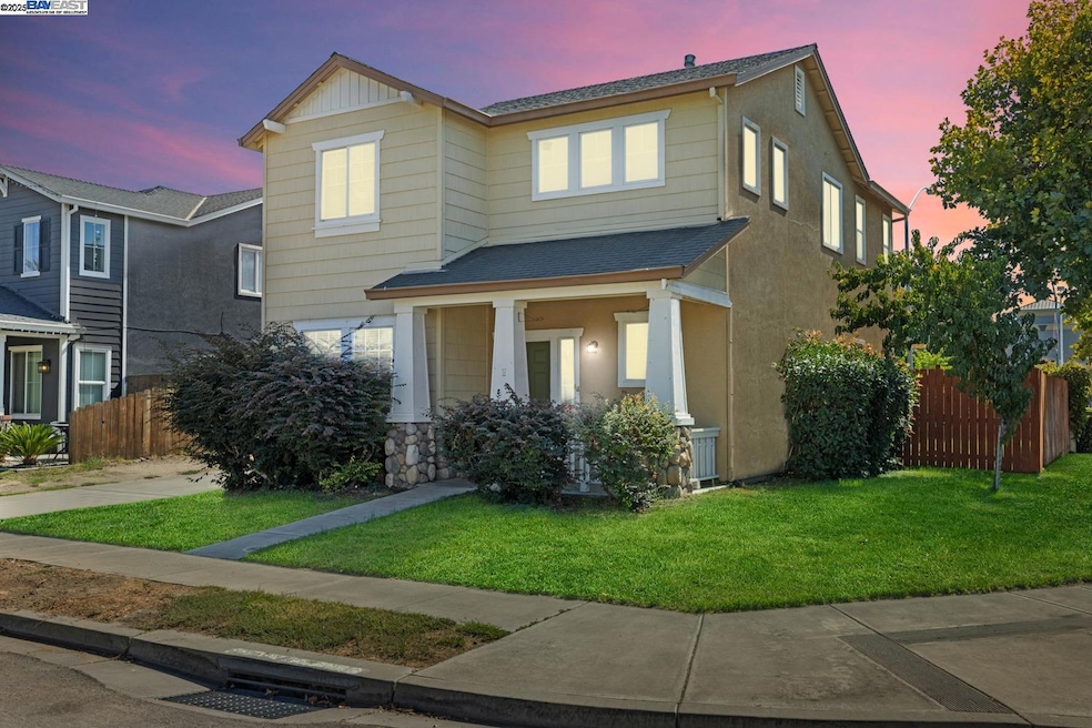 2430 Trellis Ln, Turlock, CA 95382 - photo 1