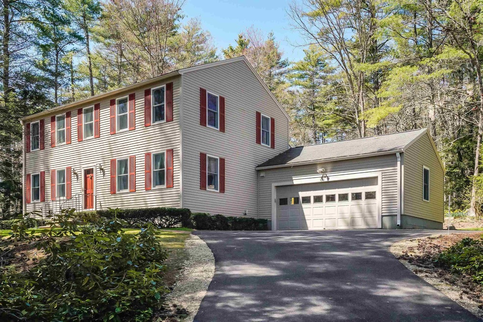 490 Wilsons Crossing Rd, Auburn, NH 03032 - photo 1