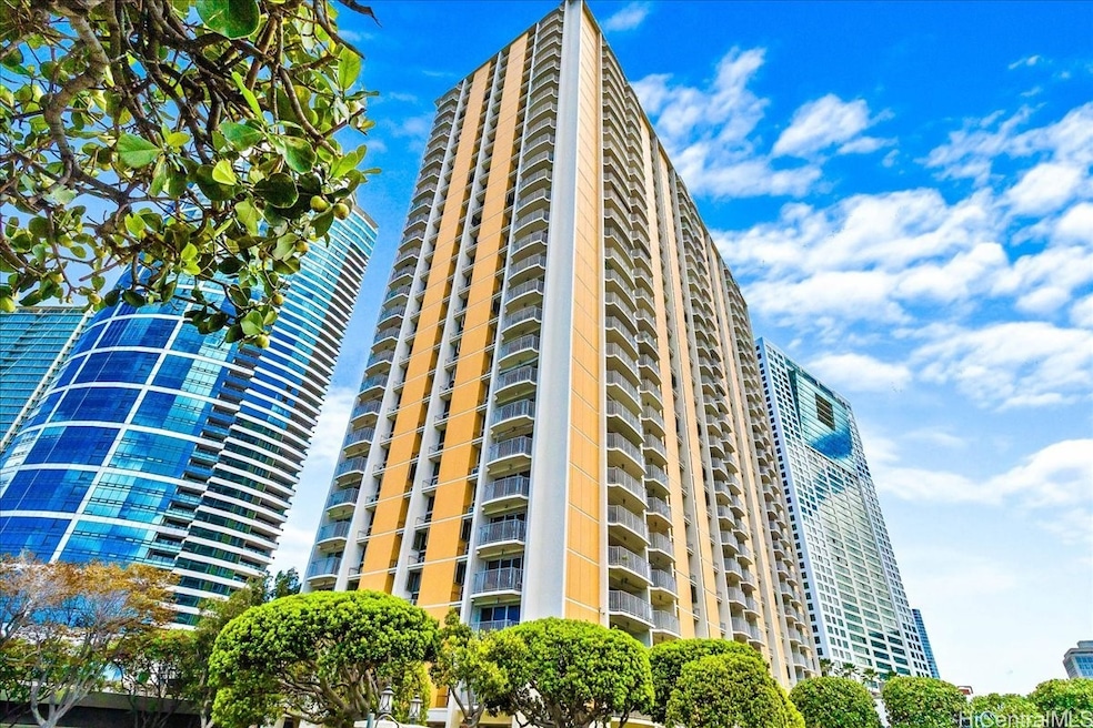 1350 Ala Moana Blvd unit 810, Honolulu, HI 96814 - photo 1