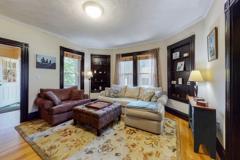 329 Crescent St unit 2, Waltham, MA 02453 - photo 1