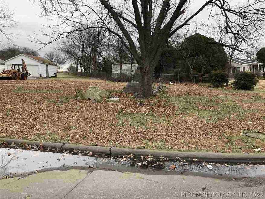 338 Ash St, Ardmore, OK 73401 - photo 1