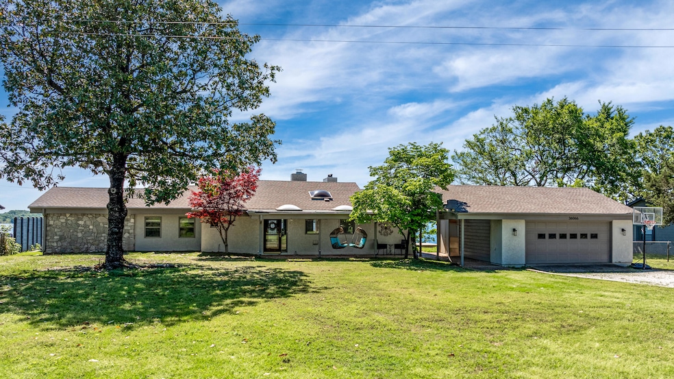 36066 North Cliff Crest-1