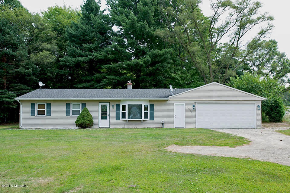 10417 Shaver Rd, Portage, MI 49024 - photo 1