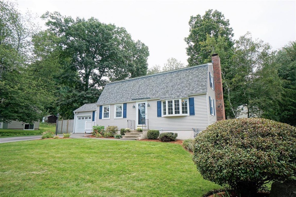 57 Robinhood Rd, Nashua, NH 03062 - photo 1