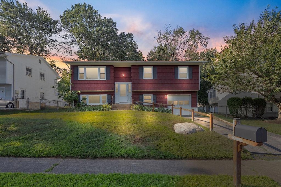 6 Mcgovern Dr, Garnerville, NY 10923 - photo 1