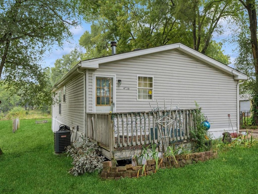 4724 NE 28th Ct, Des Moines, IA 50317 - photo 1