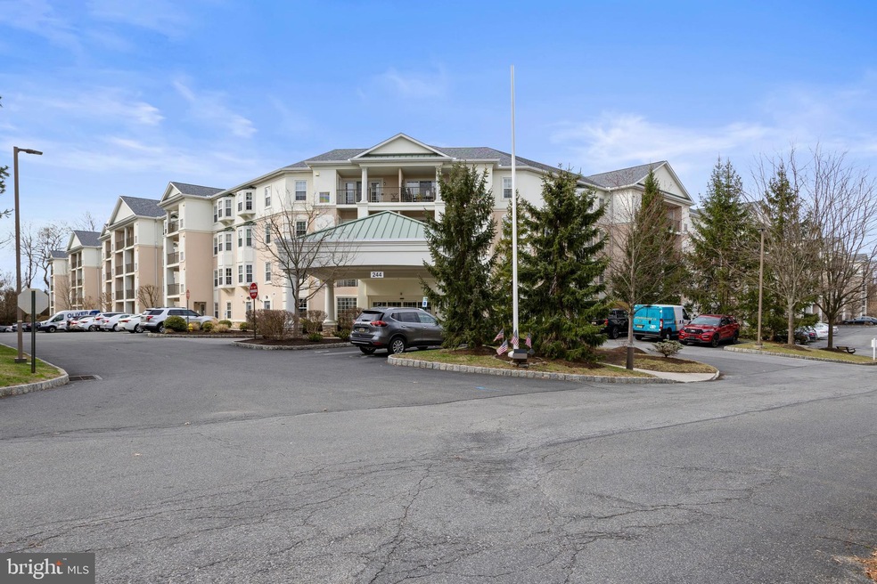 Windsor at Glen Mills unit 305, Glen Mills, PA 19342 - photo 1