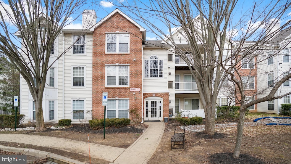 5105 Wagon Shed Cir, Owings Mills, MD 21117 - photo 1