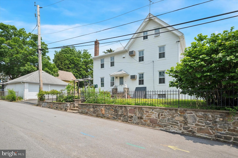 204 Landover Rd, Bryn Mawr, PA 19010 - photo 1