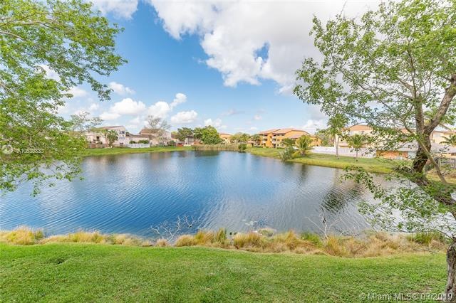 15430 SW 82nd Ln unit 622, Miami, FL 33193 - photo 1