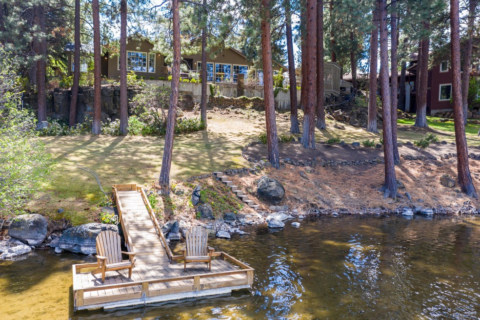 Overlooking the Deschutes River
