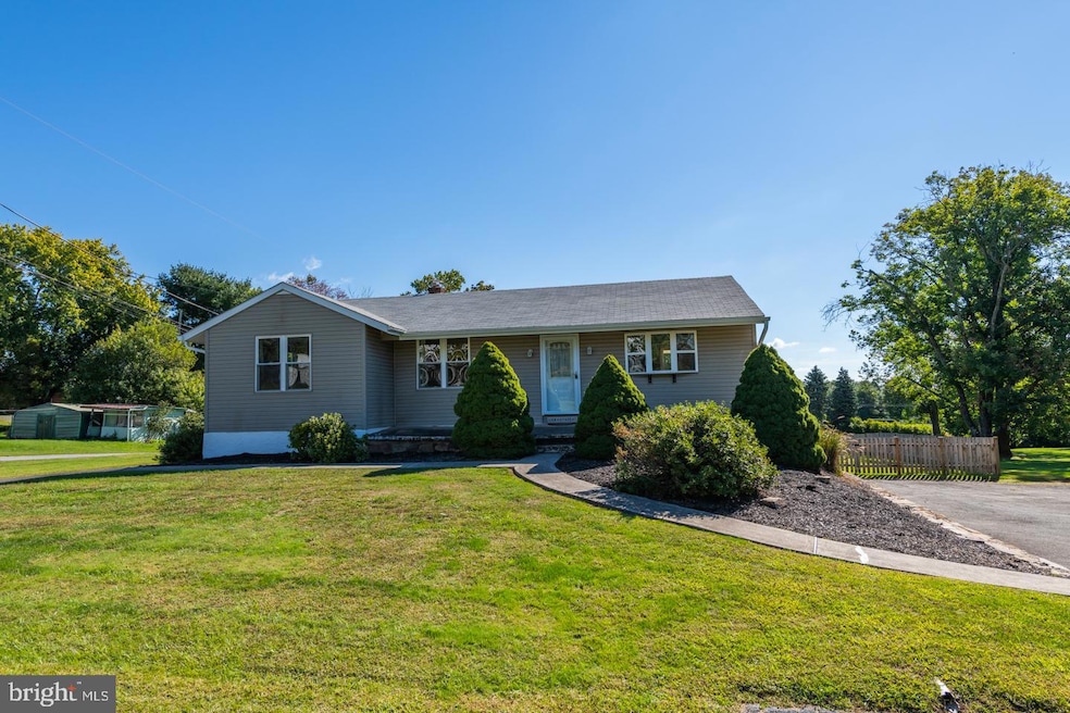 1160 N State St, Pottstown, PA 19464 - photo 1