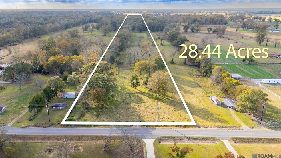 6255 Rougon Rd, Port Allen, LA 70767 - photo 1