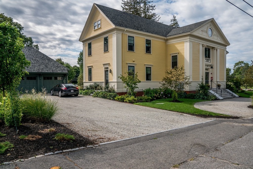 33 High Rd unit 3, Newbury, MA 01951 - photo 1