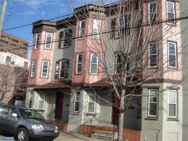 305 E 9th St, Wilmington, DE 19801 - photo 1