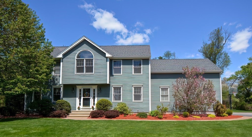 20 Roosevelt Ln, Hopkinton, MA 01748 - photo 1
