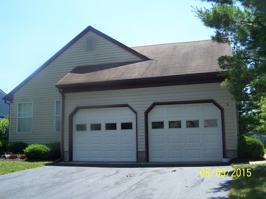 5 Worchester Dr, Monroe Township, NJ 08831 - photo 1