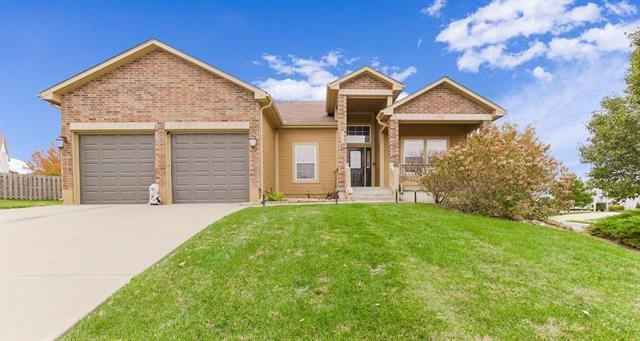 931 Old Mill Ct, Raymore, MO 64083 - photo 1