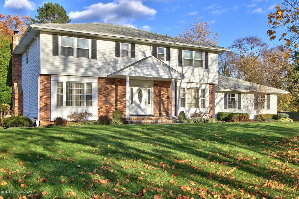 21 Rolling Knolls Dr-large-004-Front of