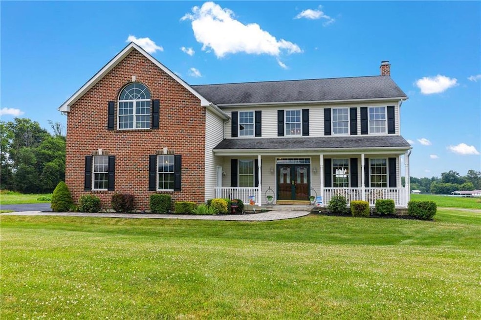 7844 Sassafras Rd, New Tripoli, PA 18066 - photo 1