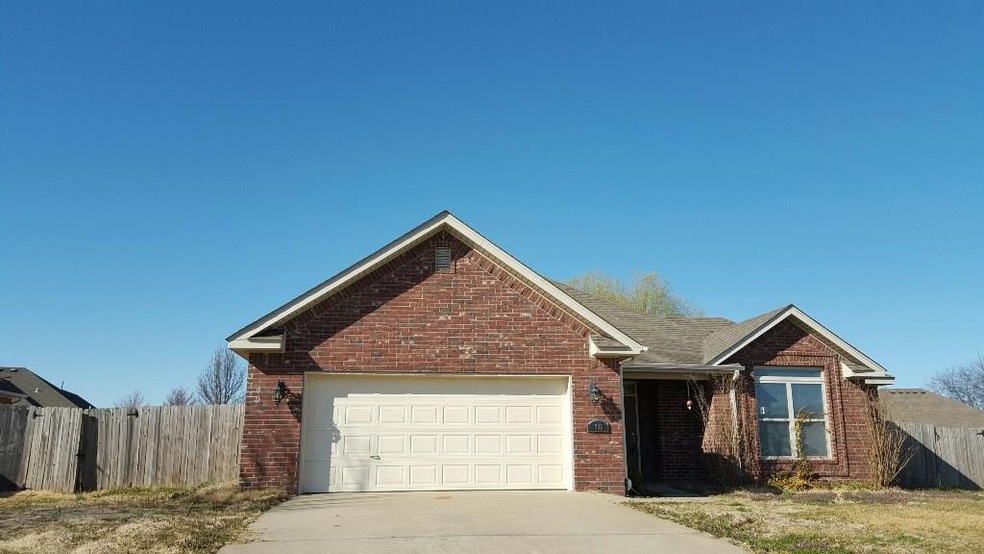 702 Grant Ave, Prairie Grove, AR 72753 - photo 1