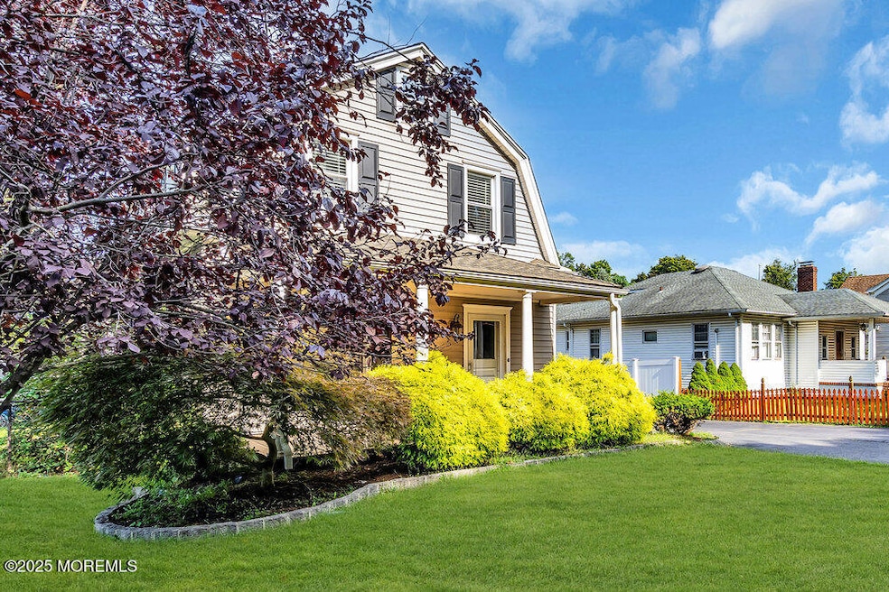 308 Monmouth Rd - Image 1