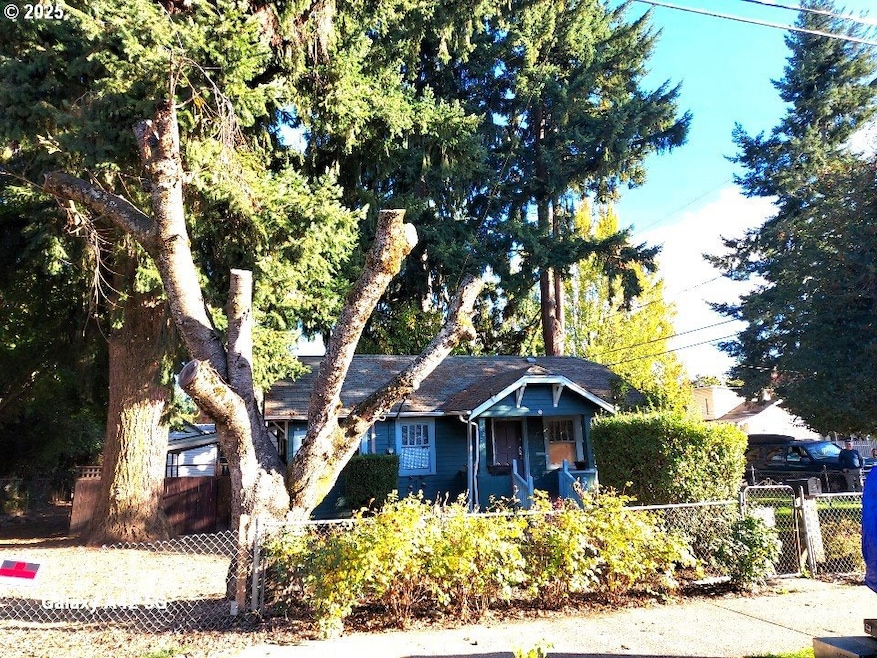 10206 N Tyler Ave, Portland, OR 97203 - photo 1