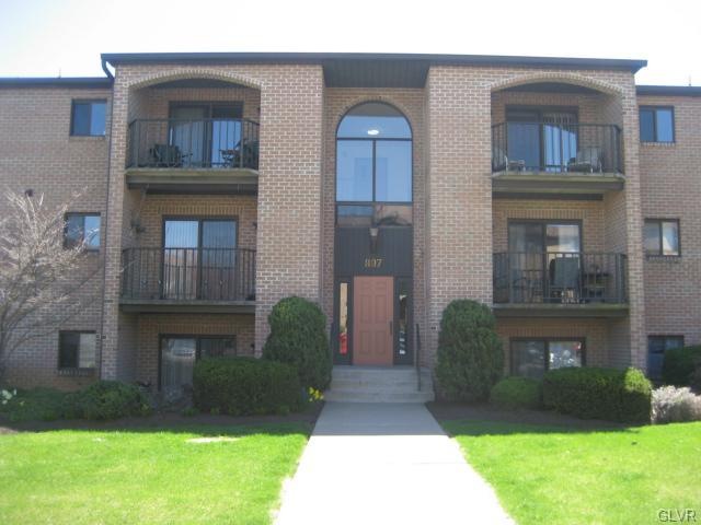897 Cold Spring Rd unit 12, Allentown, PA 18103 - photo 1