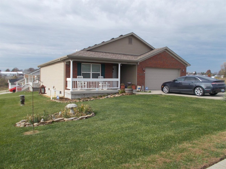 2031 Chris Dr, Lawrenceburg, KY 40342 - photo 1