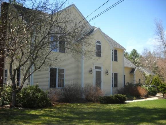 9 Gretas Way, Stratham, NH 03885 - photo 1