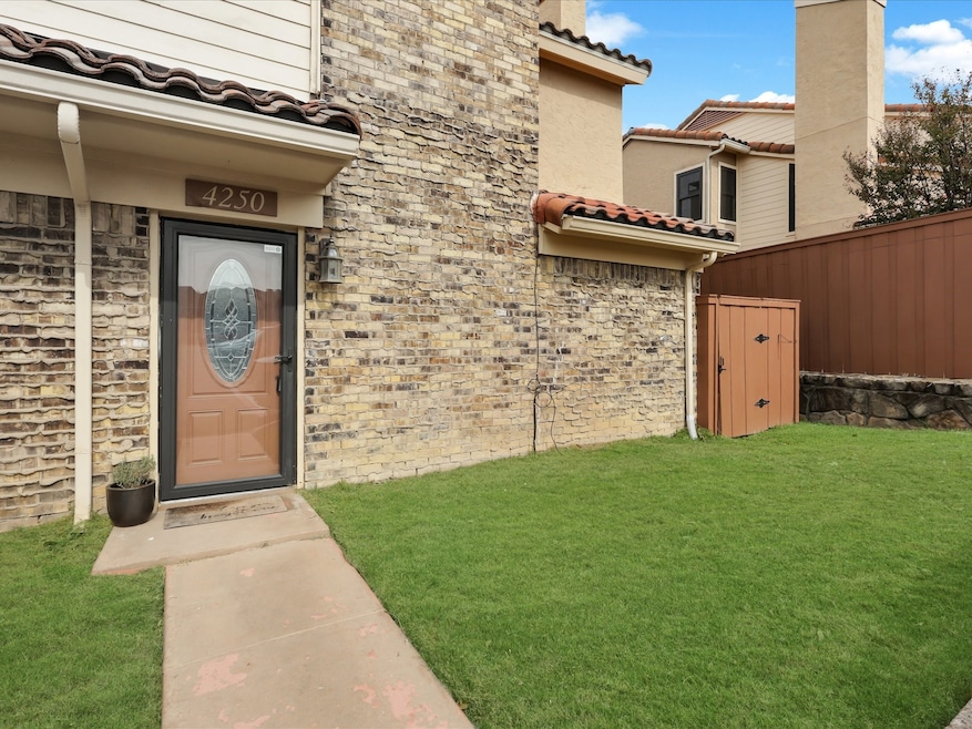 4250 Madera Rd unit 3, Irving, TX 75038 - photo 1