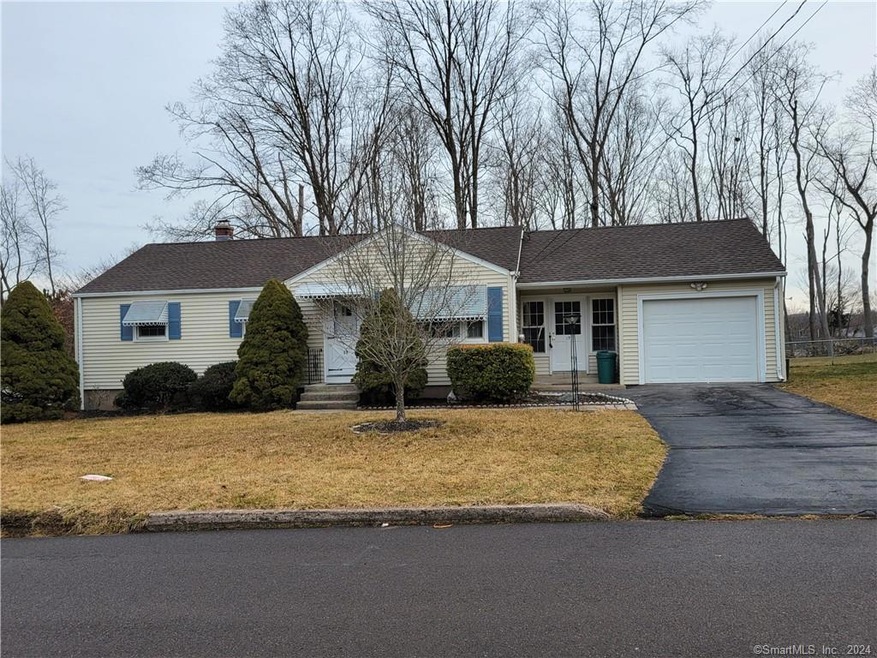 17 Pine View Dr, East Haven, CT 06512 - photo 1