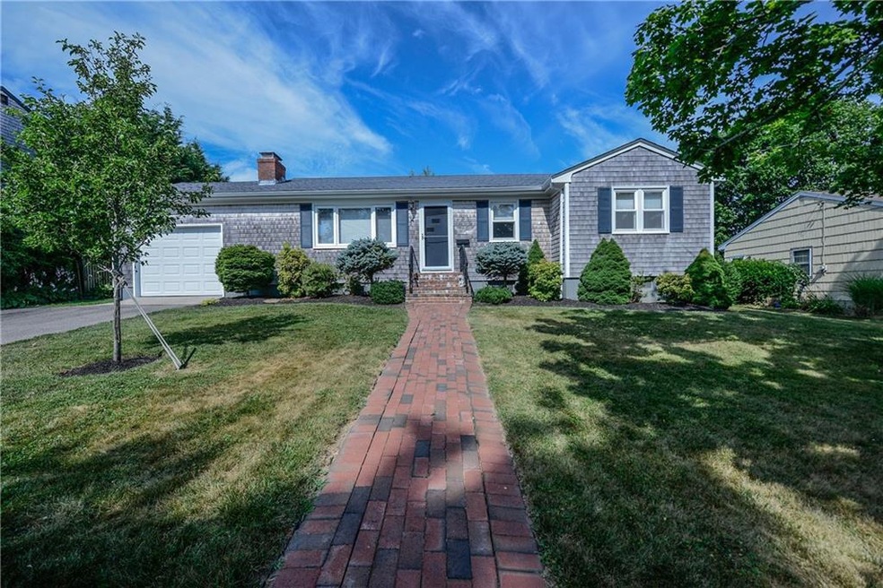 14 Balsam Ave, Middletown, RI 02842 - photo 1