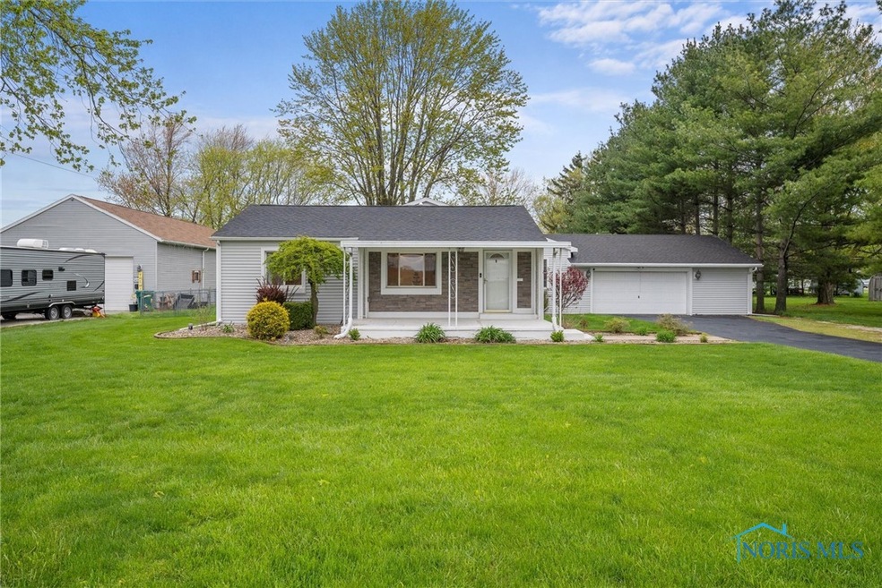 23329 W Hellwig Rd, Genoa, OH 43430 - photo 1