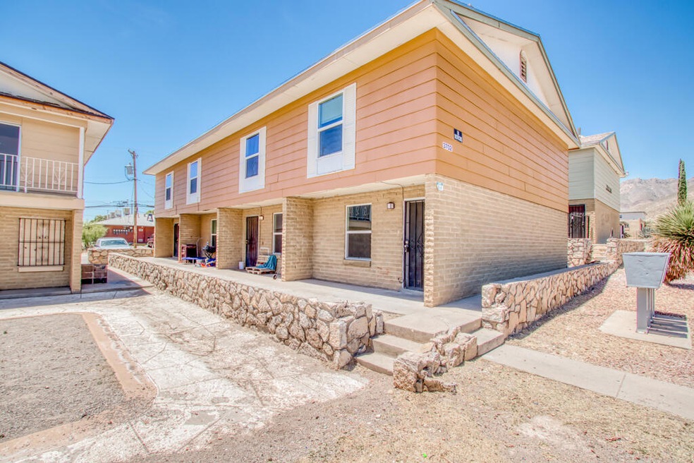 3702 Keltner